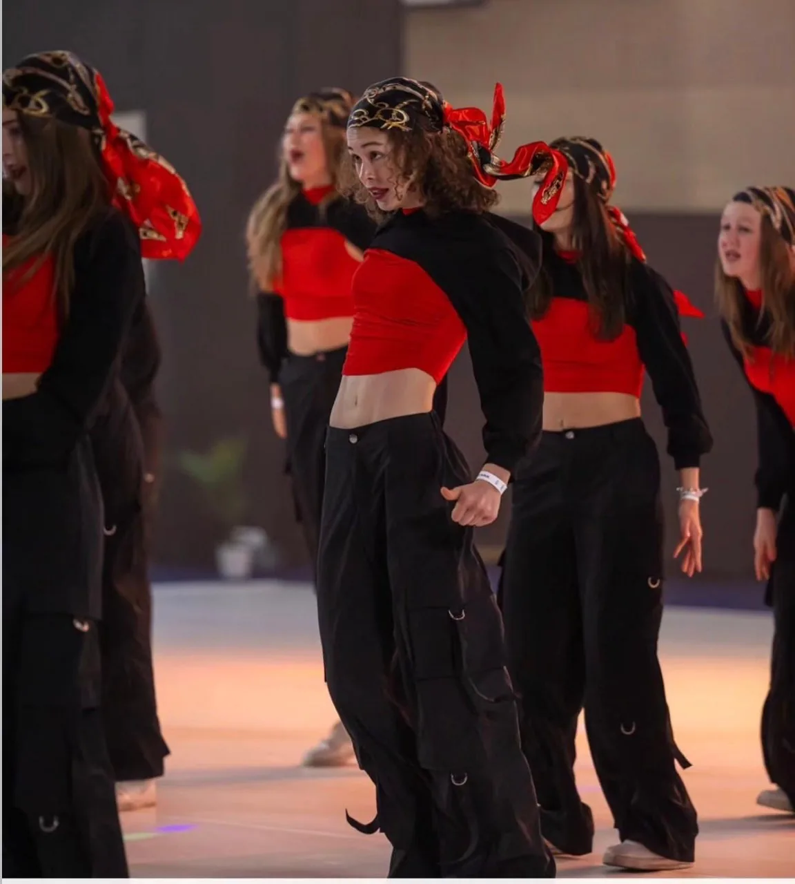 Studio 4 You · energie červené choreografie