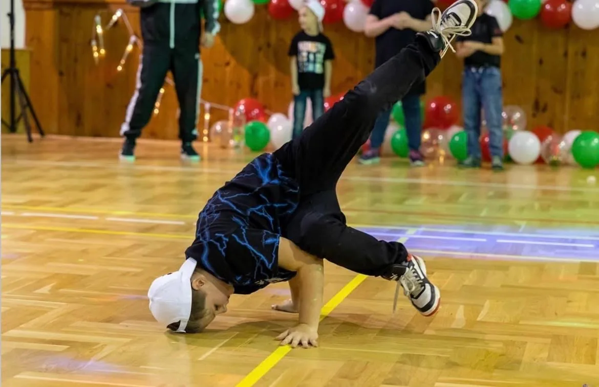 Studio 4 You · breakdance sólo