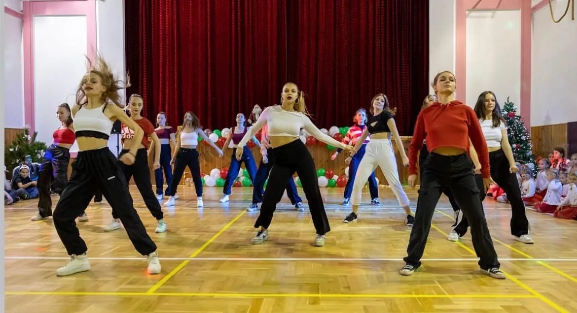 Studio 4 You · společná choreografie